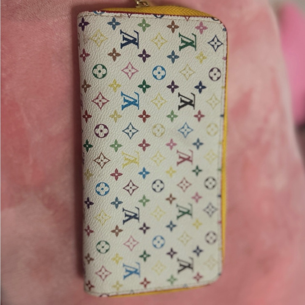 Louis Vuitton White Multicolor Key Holder